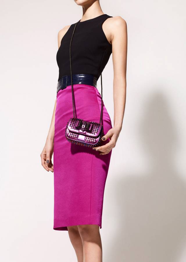 Маленькая фиолетовая сумочка с заклепками от Кристиан Лабутена
