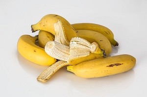 питательная маска для рук и ногтей с бананом